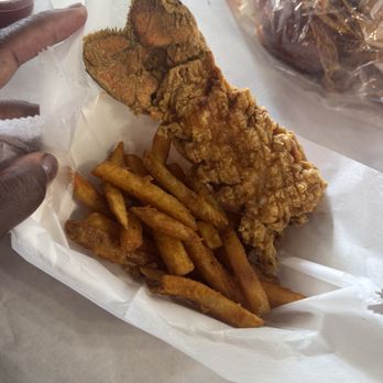 Two Fish Crab Shack - Seafood Near Me - Chicago, Illinois
