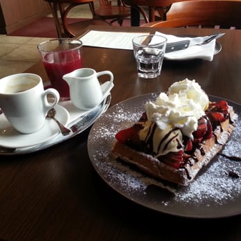 Kafec Brněnský - Great waffle!! - Cafes Near Me - Brno, JM