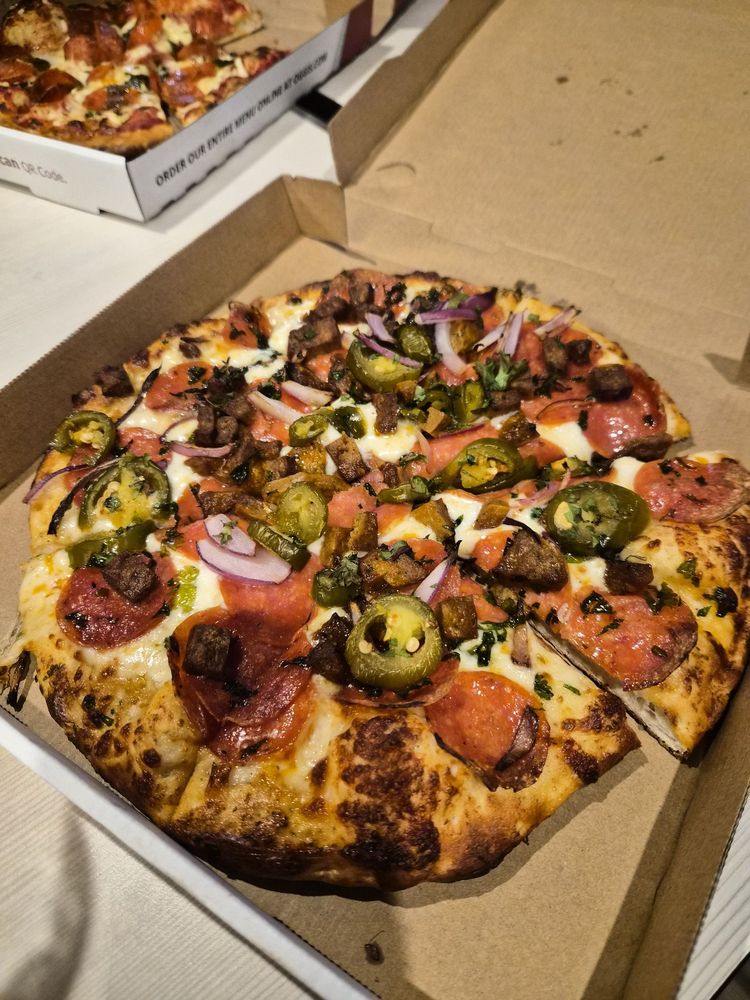 Social spots from Oggi's Pizza Express