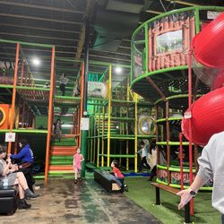 Wild Katz Children's Adventure Playground - Jungle gym