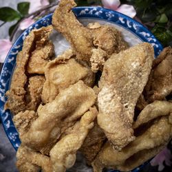 Tagpuan Restaurant - Chicken Chicharron