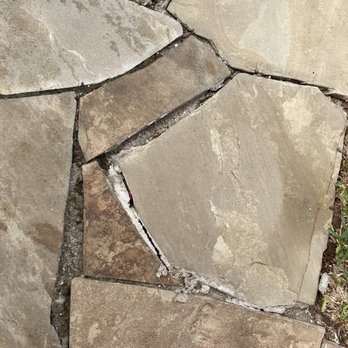 D Landscape - a closeup of a stone walkway - Landscaping Near Me - Dallas, Texas D Landscape - a closeup of a stone walkway - Landscaping Near Me - Dallas, Texas