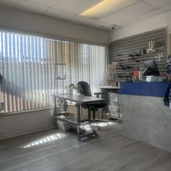 Blue Diamond Alterations & Dry Cleaning