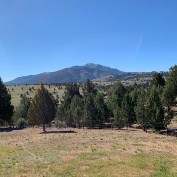 Victorian Lane Bed & Breakfast - View from oatio - Bed & Breakfast Near Me - John Day, Oregon