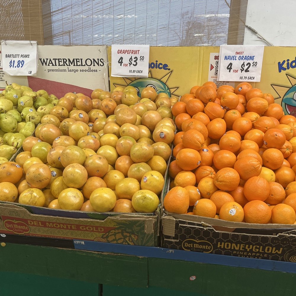 Apple Tree - Grapefruits and oranges - International Grocery Near Me - West Hartford, Connecticut Apple Tree - Grapefruits and oranges - International Grocery Near Me - West Hartford, Connecticut