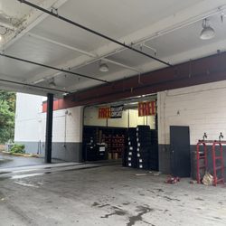 Les Schwab Tire Center - 0axr3777 04132026 11192025 101825