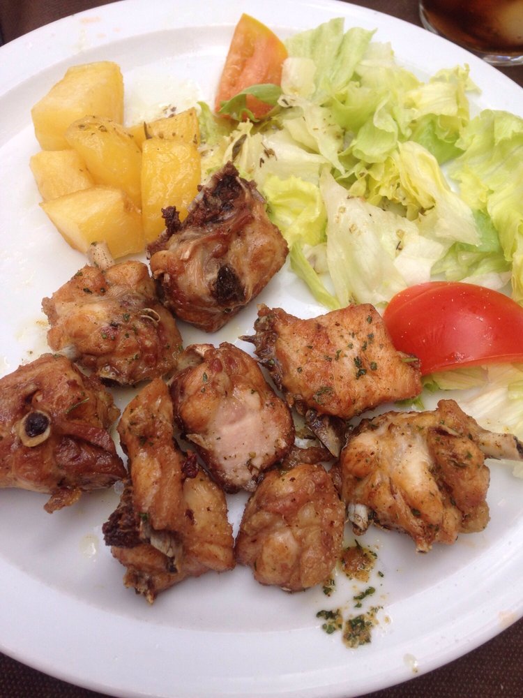 EL MESÓN DE ÁVILA Avenida Portugal, Côtesd'Armor, Ávila, Spain