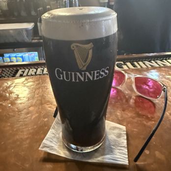 Boondock Saint - The perfect pour - Dive Bars Near Me - New Orleans, Louisiana