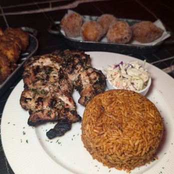 Ruumors Resto-Lounge - Chicken Steak w Jollof Rice / IG @mwy.eats - African Near Me - Toronto, Ontario Ruumors Resto-Lounge - Chicken Steak w Jollof Rice / IG @mwy.eats - African Near Me - Toronto, Ontario