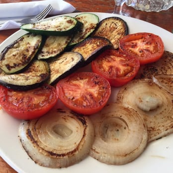 Ca'n Pilot - We asked for an extra portion of veggies (verduras a la plancha) - Steakhouses Near Me - San Rafael, PM