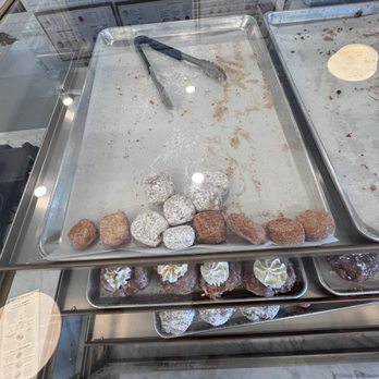 Parlor Doughnuts - Sample of donuts - Donuts Near Me - Lakeland, Florida Parlor Doughnuts - Sample of donuts - Donuts Near Me - Lakeland, Florida