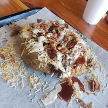 Daddy Bs BBQ - "The Lick" with pulled pork - Barbeque Near Me - Okmulgee, Oklahoma