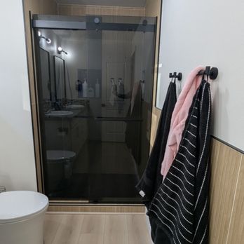 Boykin Repair - Shower door installation - Handyman Near Me - Tacoma, Washington Boykin Repair - Shower door installation - Handyman Near Me - Tacoma, Washington