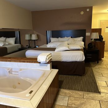 Majestic Mountain Inn - Interesting room but clean - Hotels Near Me - Payson, Arizona Majestic Mountain Inn - Interesting room but clean - Hotels Near Me - Payson, Arizona