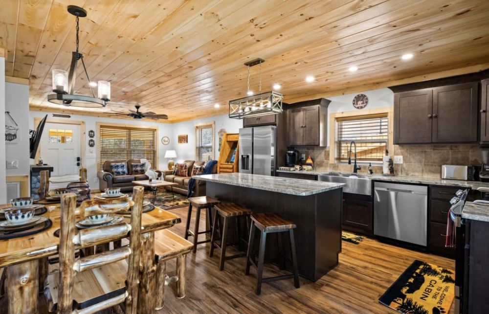 Slide of Canales Construction