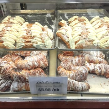 Alati-Caserta - Pastries at Patisserie Alati-Caserta - Bakeries Near Me - Montreal, Quebec