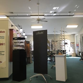 Hendrik Krosschell, OD - Inside!! - Optometrists Near Me - Attleboro, Massachusetts Hendrik Krosschell, OD - Inside!! - Optometrists Near Me - Attleboro, Massachusetts