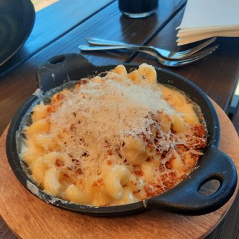 Corner Tap - Mac and cheese - Beer Bar Near Me - Santa Barbara, California Corner Tap - Mac and cheese - Beer Bar Near Me - Santa Barbara, California
