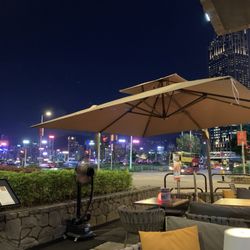 Spasso Italian Bar & Restaurant - An awesome HK view