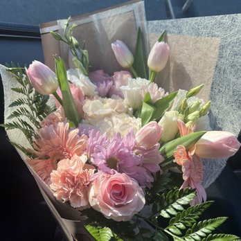 Genis Florist & Gifts - GENIS FLORIST & GIFTS ART WORK! - Florists Near Me - Rialto, California