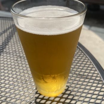 Pizza Beer & Jukebox - Goose Island Next Coast IPA - Pizza Near Me - Chicago, Illinois Pizza Beer & Jukebox - Goose Island Next Coast IPA - Pizza Near Me - Chicago, Illinois