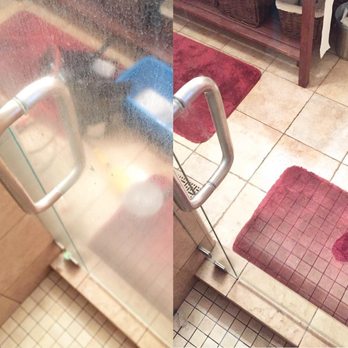 Clear Choice Window Cleaning - Shower door stain removal in Jacksonville, OR - Window Washing Near Me - Medford, Oregon