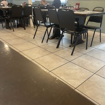 Lena's Cafe - Inside - Diners Near Me - Honesdale, Pennsylvania