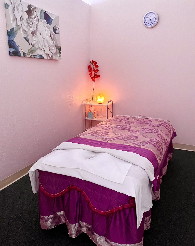 Traditional Chinese Massage Logo