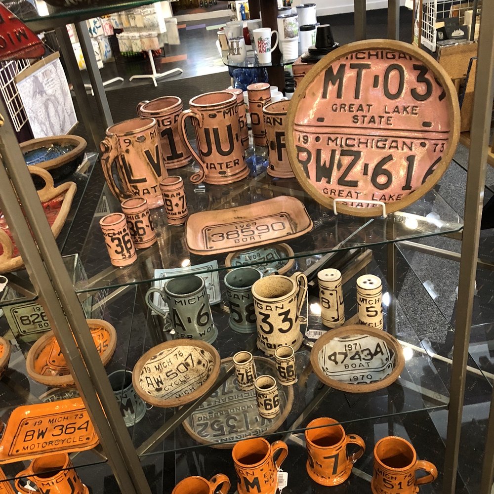 Michigan Shoppe - Artists beautiful work - Gift Shops Near Me - Frankenmuth, Michigan Michigan Shoppe - Artists beautiful work - Gift Shops Near Me - Frankenmuth, Michigan