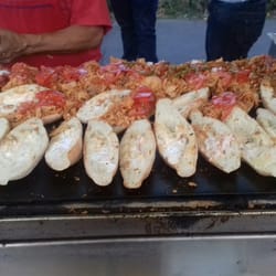 Lonches Calientes Nacho Veliz - Exquisitos lonches a la plancha de pierna en el Barrio de Mexicaltzingo