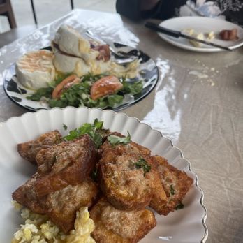 Bai Bua Thai Kitchen - Thai Near Me - Keizer, Oregon