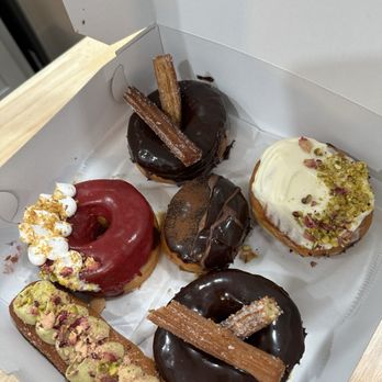 Fan-Fan Doughnuts - Donuts Near Me - Brooklyn, New York Fan-Fan Doughnuts - Donuts Near Me - Brooklyn, New York