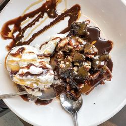 The Restaurant at Paris Landing - Brownie