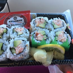 Crab Meat California Roll