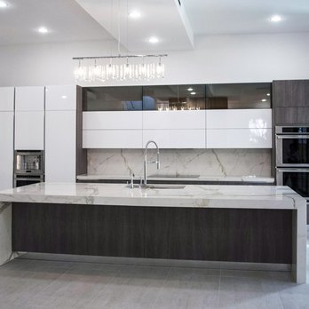 Luxe Italy kitchens - Modern kitchen installed in the West University area.
Materials:
Rovere Grey/Glossy white/Stopsol glass/
with gola handles. - Kitchen & Bath Near Me - Houston, Texas Luxe Italy kitchens - Modern kitchen installed in the West University area.
Materials:
Rovere Grey/Glossy white/Stopsol glass/
with gola handles. - Kitchen & Bath Near Me - Houston, Texas