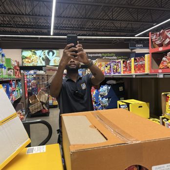 ALDI - Rude employee claims to be manager at Aldi's name Bryan - Grocery Near Me - Missouri City, Texas
