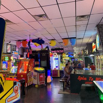 Speedy's Fast Track - Mini Golf Near Me - Houston, Texas Speedy's Fast Track - Mini Golf Near Me - Houston, Texas