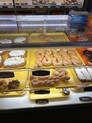 Sandy's Donuts by null