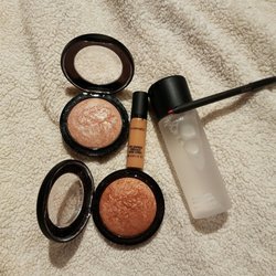 M·A·C Staten Island - Soft and gentle, gold deposit, prowear concealer, fix and he said, she said.