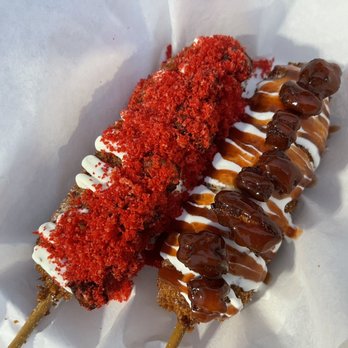 Crispy Streets - Left: Flamin inu Right: Guavita - Food Trucks Near Me - Miami, Florida