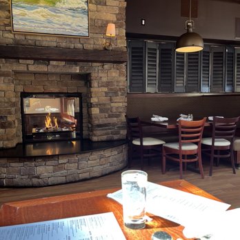Post Office Cafe - Dining room - American Near Me - Babylon, New York