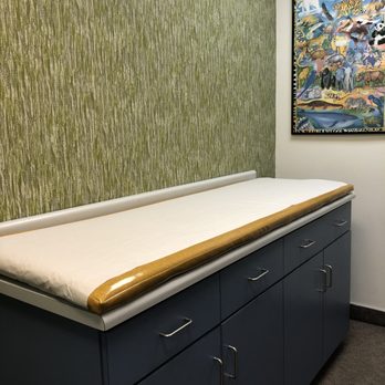 SF Bay Pediatrics - Mill Valley office exam room - Pediatricians Near Me - San Francisco, California SF Bay Pediatrics - Mill Valley office exam room - Pediatricians Near Me - San Francisco, California