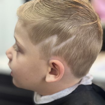 Masters Barber Lounge - Cruz and his lightning bolt - Barbers Near Me - Tucson, Arizona