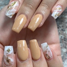 Marble and gold flake nails Marble and gold flake nails