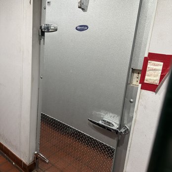 Veteran Refrigeration - Walk in freezer door replacement - Heating & Air Conditioning/HVAC Near Me - Hanson, Massachusetts Veteran Refrigeration - Walk in freezer door replacement - Heating & Air Conditioning/HVAC Near Me - Hanson, Massachusetts