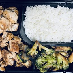 Chicken Hibachi Dinner with substituted white rice Chicken Hibachi Dinner with substituted white rice