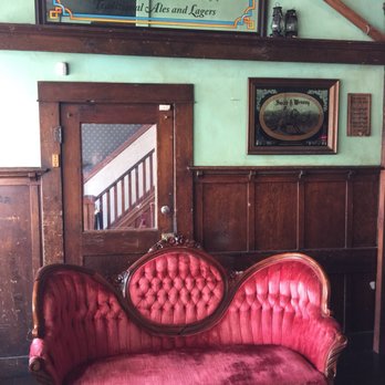 Folsom Hotel - Beautiful couches - Bars Near Me - Folsom, California Folsom Hotel - Beautiful couches - Bars Near Me - Folsom, California