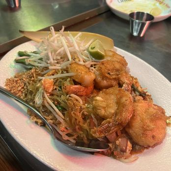 Gao Lhao - Pad Thai - Thai Near Me - Seattle, Washington
