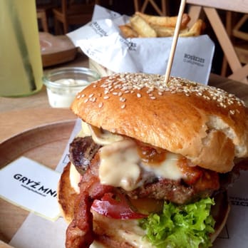 Między Bułkami - Hot becon - Burgers Near Me - Warsaw, MZ