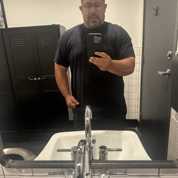 Luis Montoya Fit - This is pick is me at 253lbs - Trainers Near Me Luis Montoya Fit - This is pick is me at 253lbs - Trainers Near Me